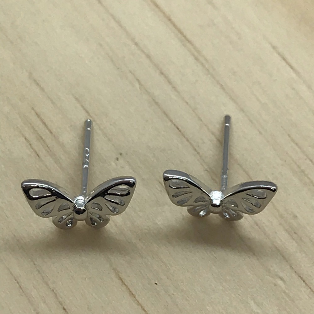 Sterling Silver 925 Butterfly 🦋 Stud Earrings - Picture 3 of 4